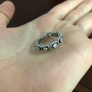 Pandora ring
